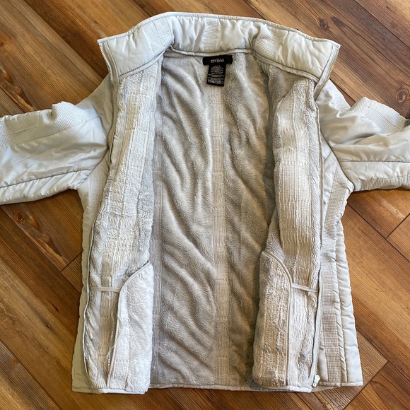 Eivissa size Large light gray coat. Warm but classier than a puffer jacket - Picture 5 of 5